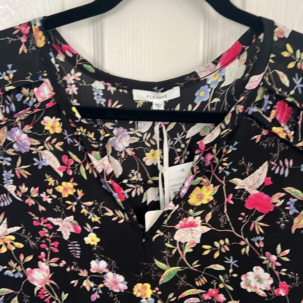 NWT Pleione Floral top Size Large - Picture 3 of 7